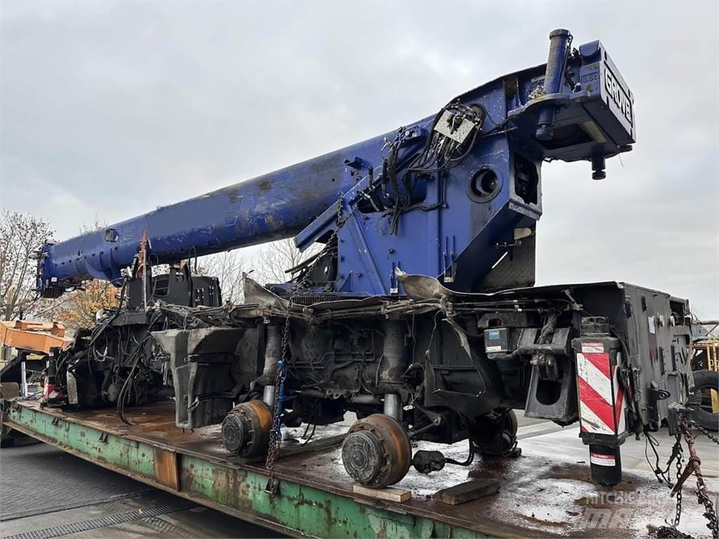 Grove GMK 4090 Visureigiai kranai