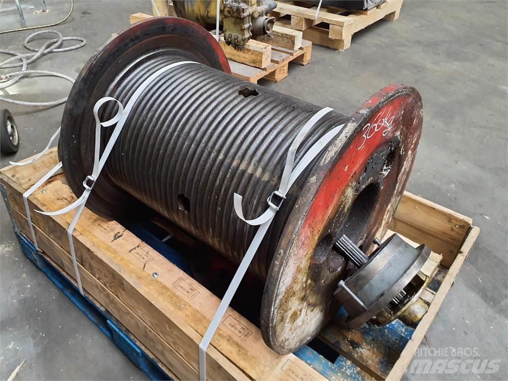 Krupp KMK 4070 winch Kranų dalys ir įranga