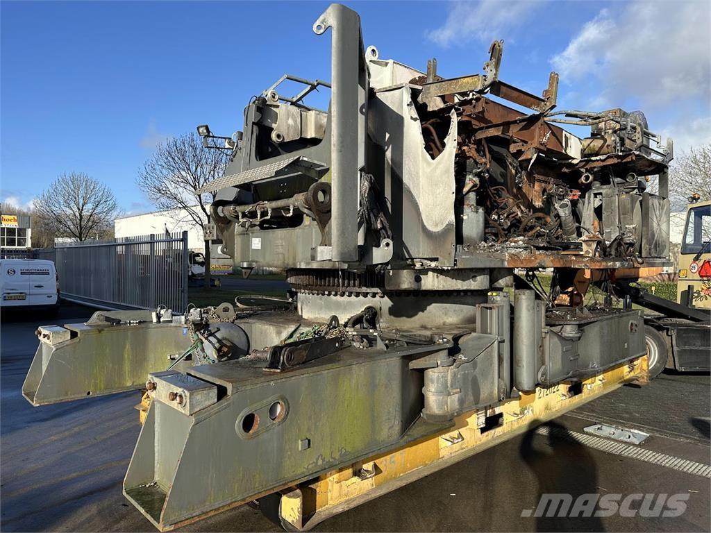 Liebherr LR 1160 Visureigiai kranai