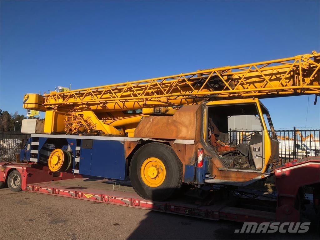 Liebherr LTM 1030-2 Visureigiai kranai