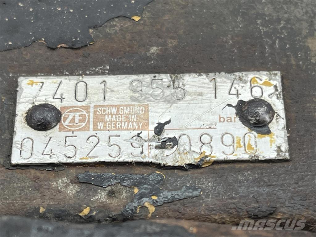  Steering box Kranų dalys ir įranga