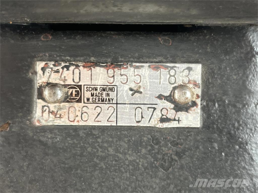 ZF Steering Box Kranų dalys ir įranga