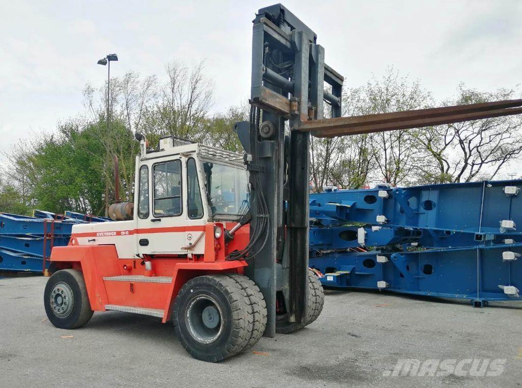 Svetruck 13,6-120-32 Dyzeliniai krautuvai
