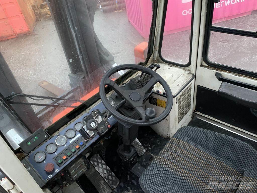 Svetruck 13,6-120-32 Dyzeliniai krautuvai
