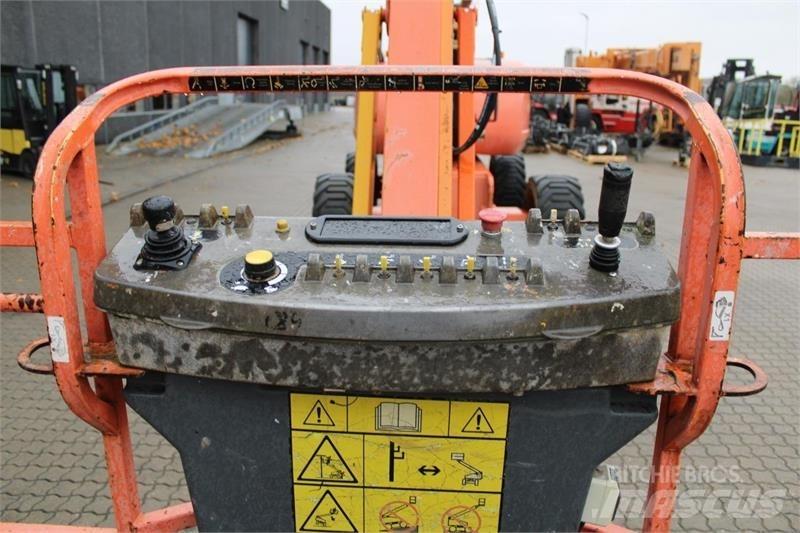 JLG 800AJ Alkūniniai keltuvai
