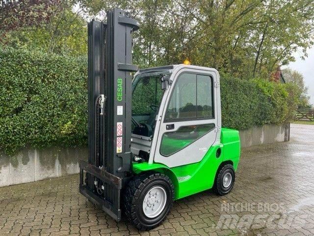 Cesab M335H-DV Dyzeliniai krautuvai