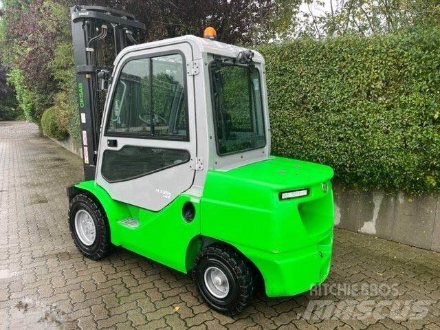 Cesab M335H-DV Dyzeliniai krautuvai