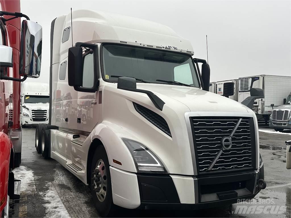 Volvo VNL760 Naudoti vilkikai