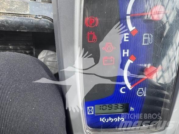 Kubota SVL65-2 Krautuvai su šoniniu pasukimu