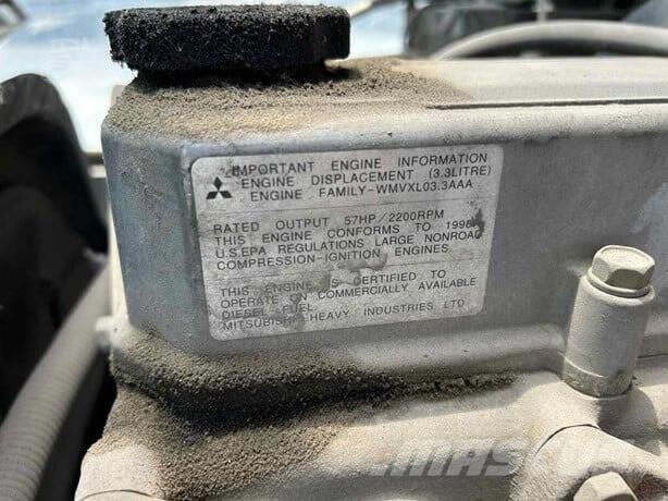 CAT DP30K Statyba - Kita