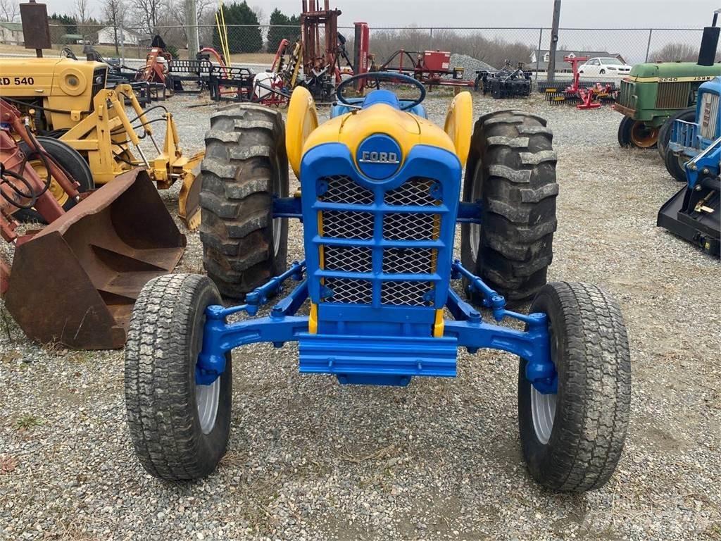 Ford 4000 Statyba - Kita