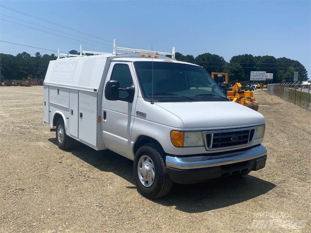 Ford E-Series Statyba - Kita