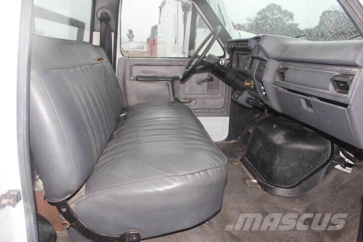 Ford F-600 Statyba - Kita