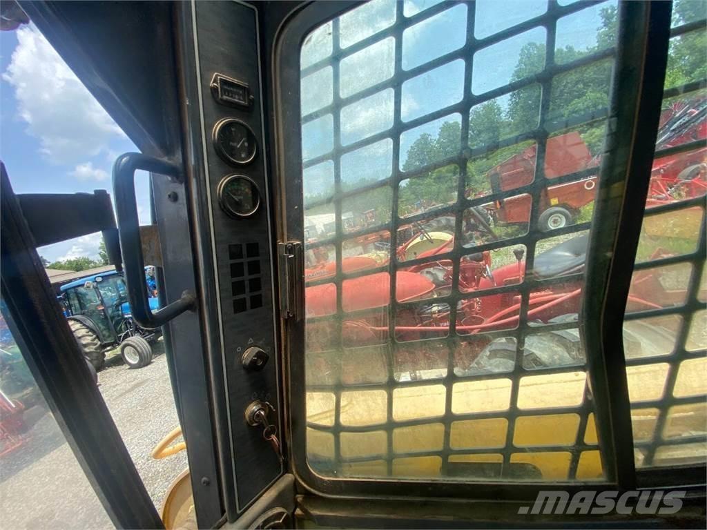 Gehl 7810 Statyba - Kita