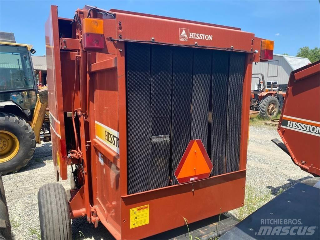 Hesston 745 Statyba - Kita
