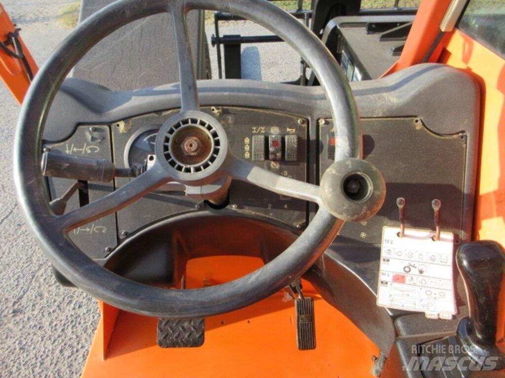 JLG G6-42A Statyba - Kita