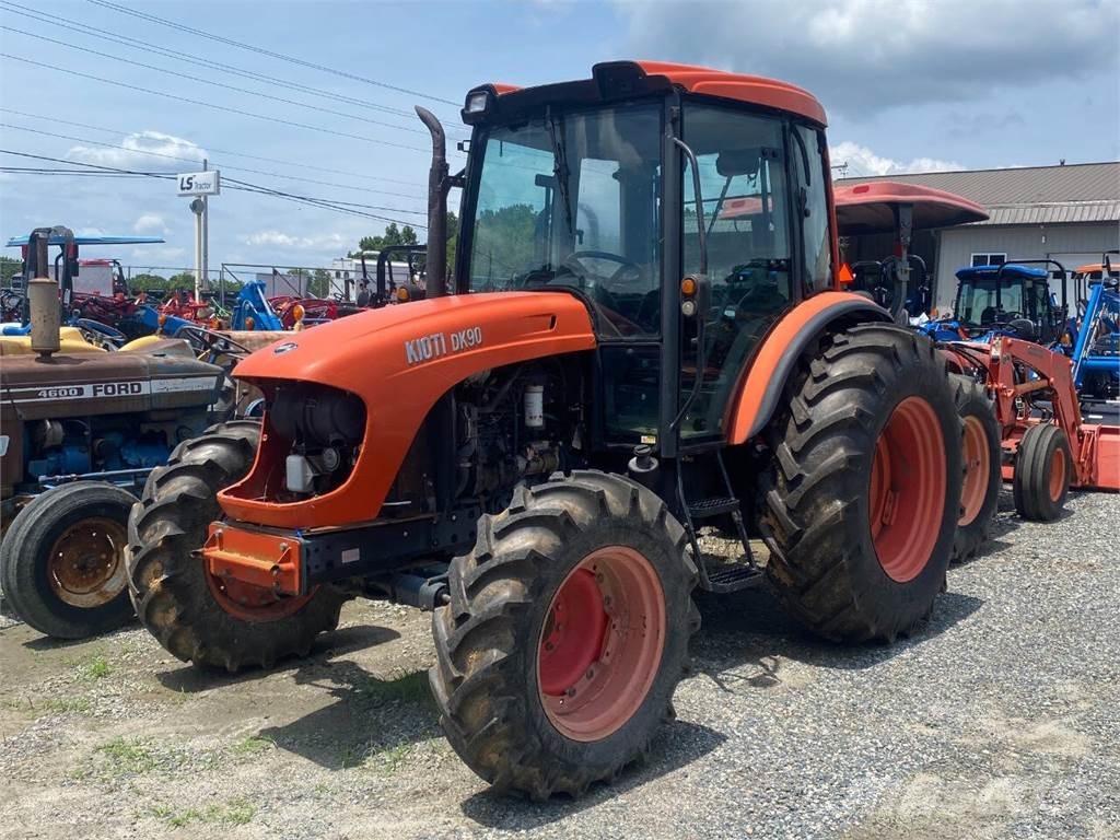 Kioti DK90 Statyba - Kita