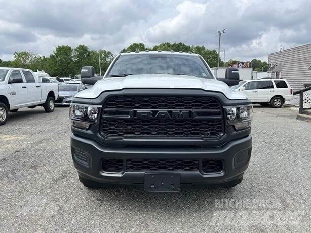 RAM 3500 Statyba - Kita