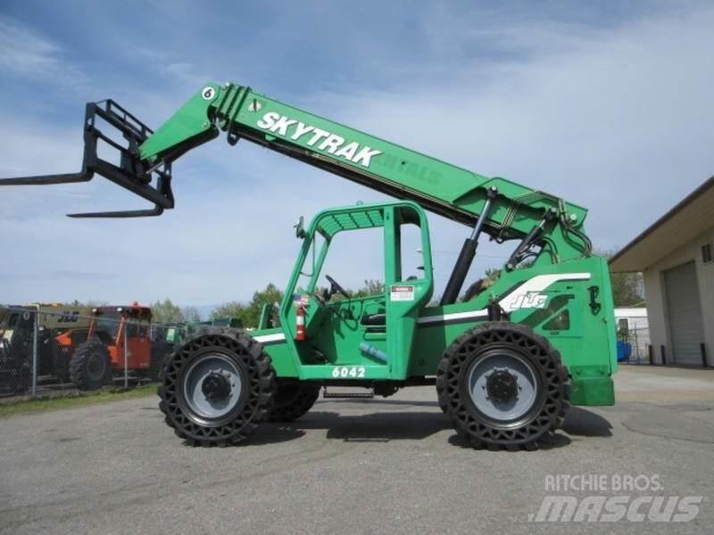 SkyTrak 6042 Statyba - Kita