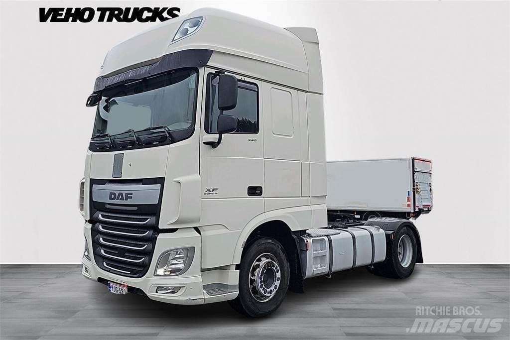 DAF XF 440 Naudoti vilkikai
