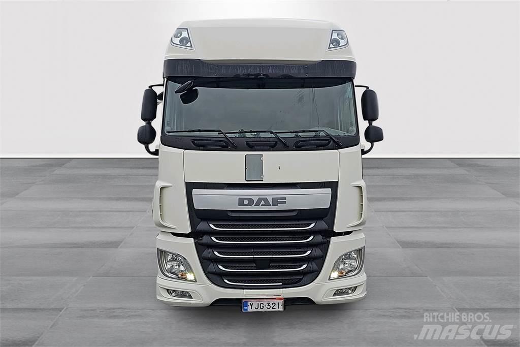 DAF XF 440 Naudoti vilkikai