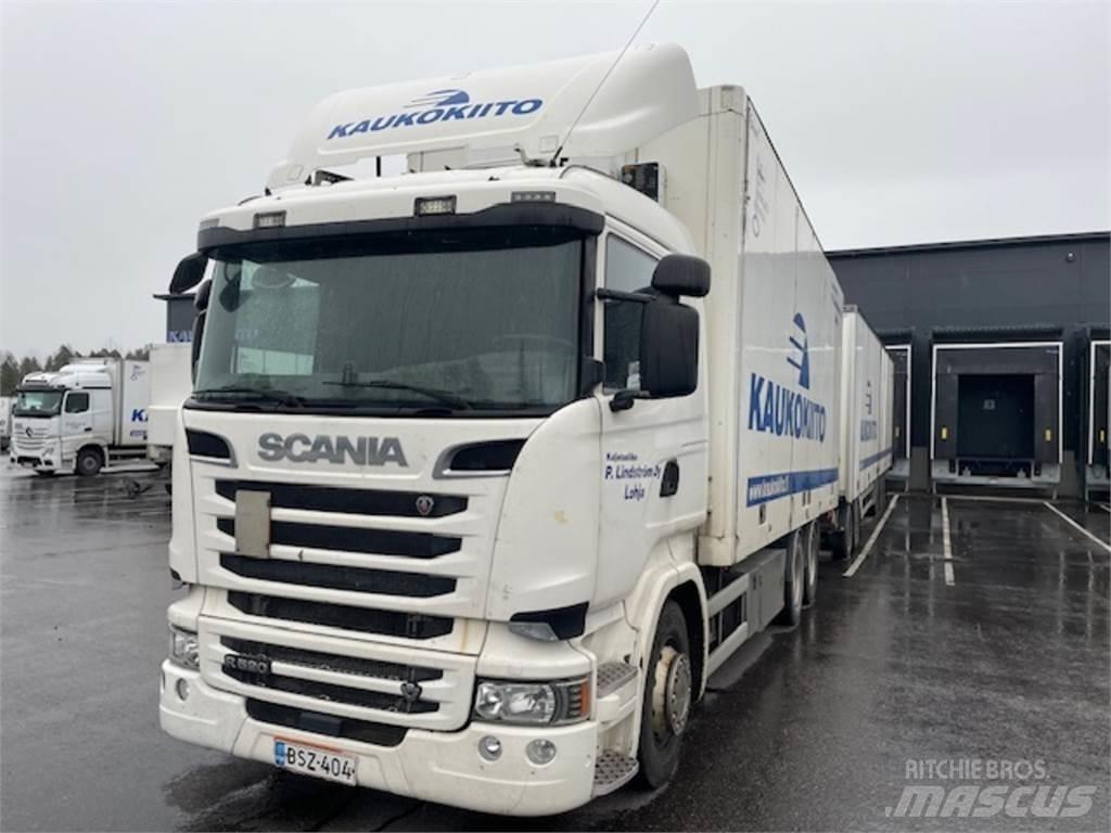 Scania R520 Sunkvežimiai su dengtu kėbulu