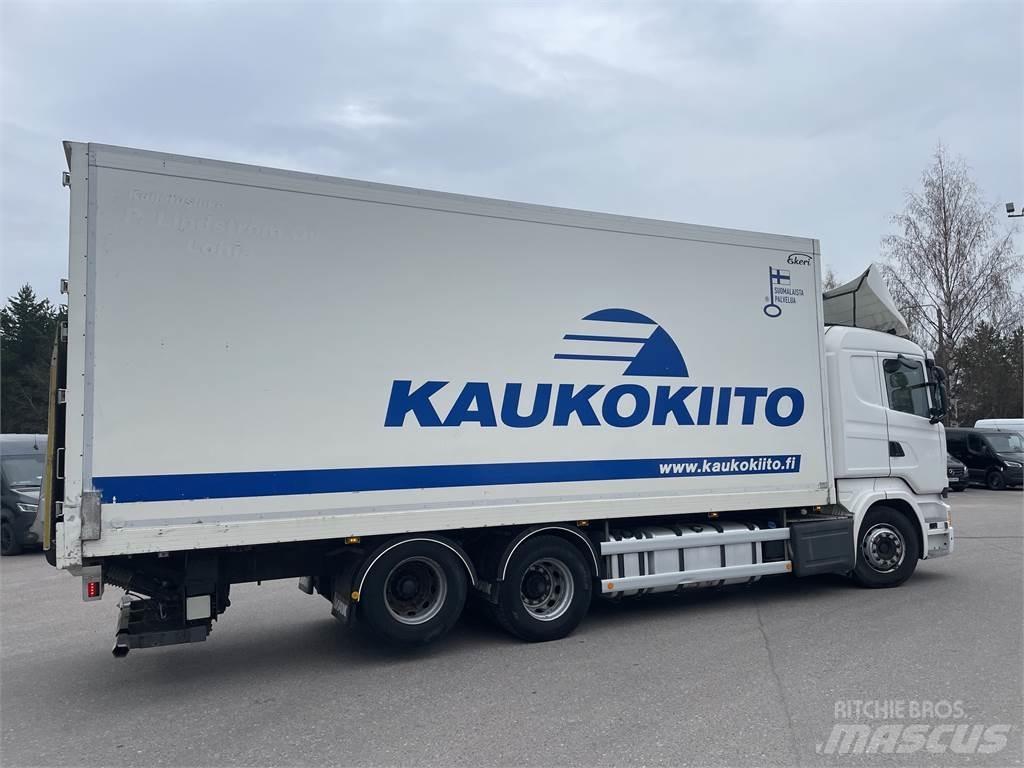 Scania R520 Sunkvežimiai su dengtu kėbulu