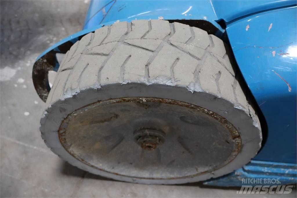 Genie GR26J Vertikalūs stiebiniai keltuvai