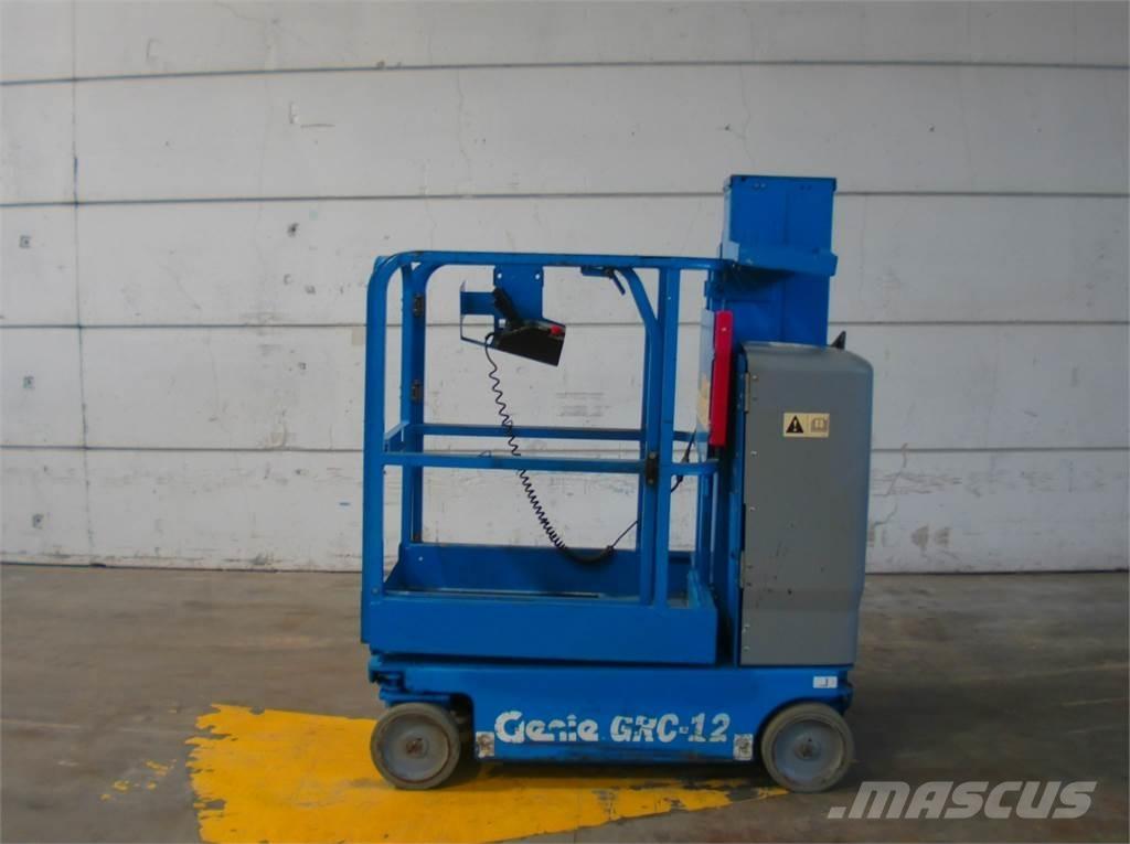 Genie GRC12 Vertikalūs stiebiniai keltuvai
