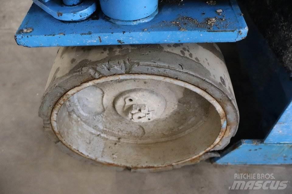 Genie GS2032 Žirkliniai keltuvai