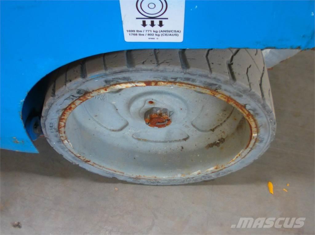 Genie GS2032 Žirkliniai keltuvai