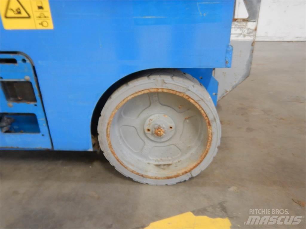 Genie GS2046 Žirkliniai keltuvai