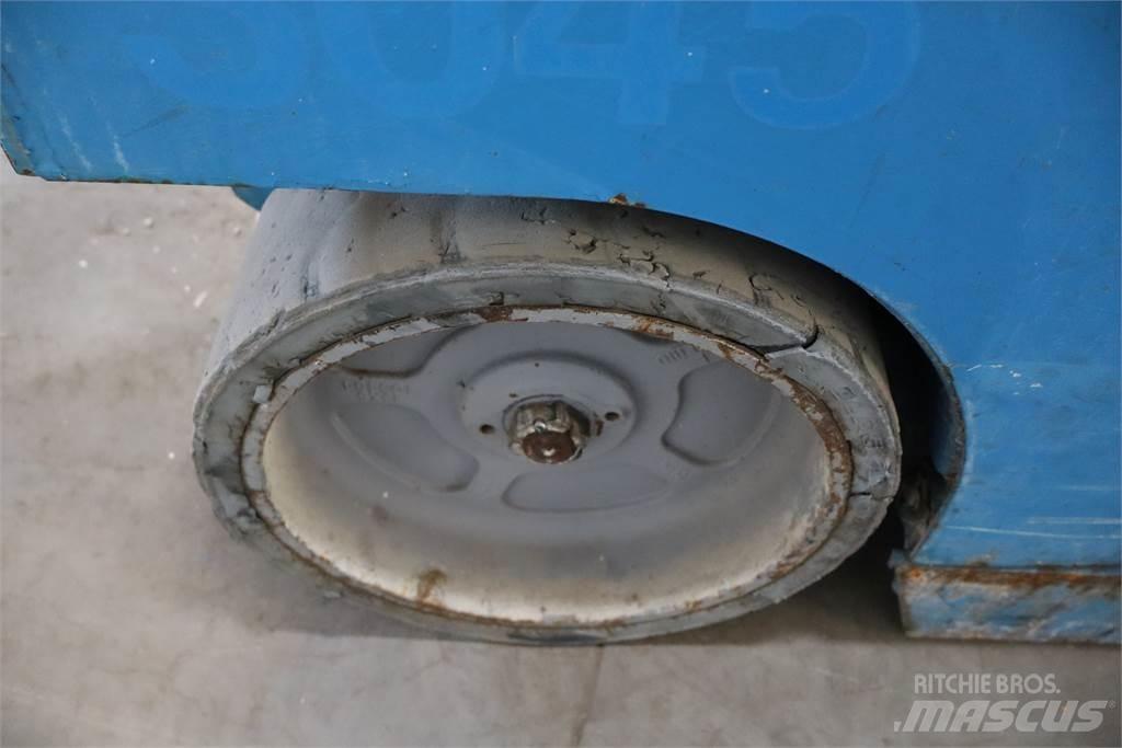 Genie GS3246 Žirkliniai keltuvai