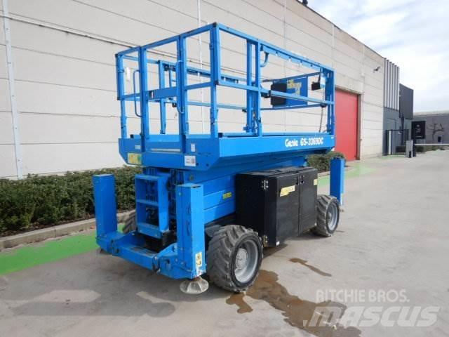 Genie GS3369DC Žirkliniai keltuvai