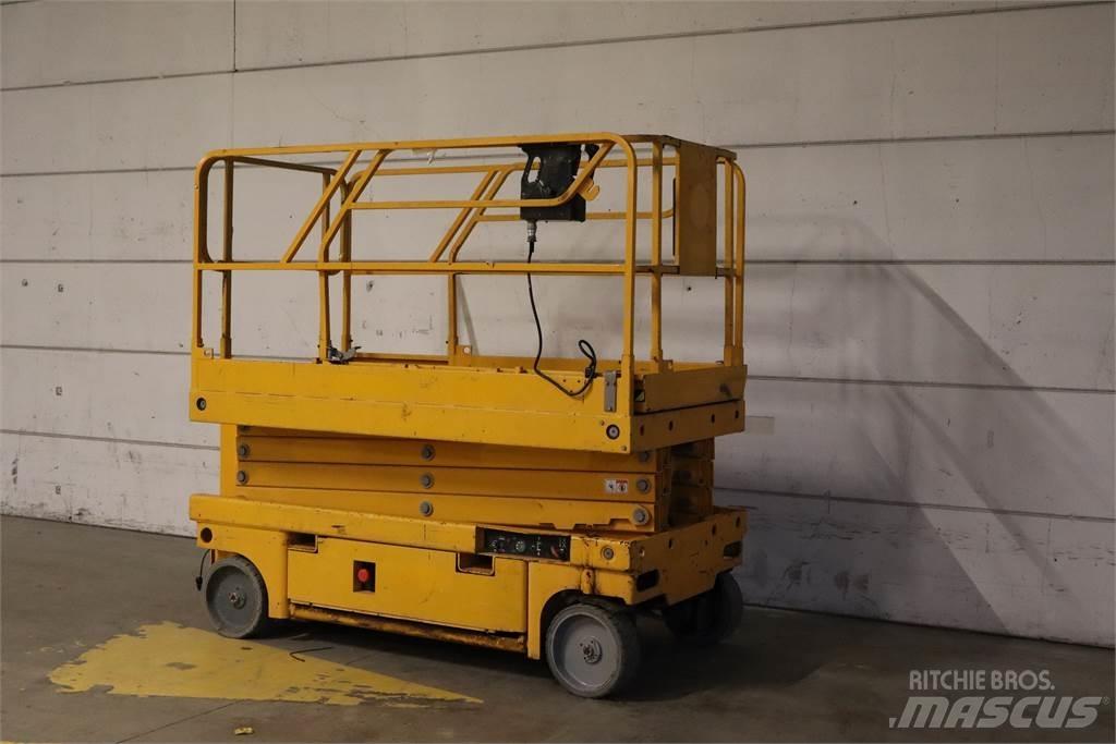 Haulotte Compact 10 Žirkliniai keltuvai