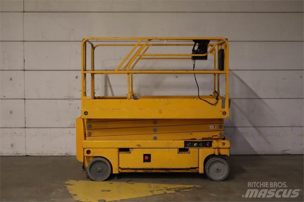 Haulotte Compact 10 Žirkliniai keltuvai