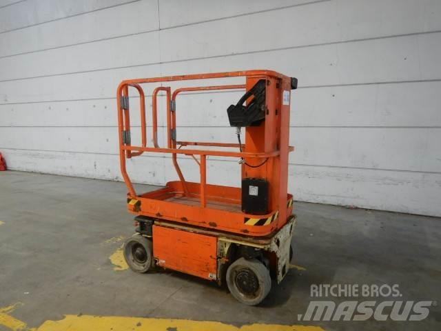 JLG 1230ES Vertikalūs stiebiniai keltuvai