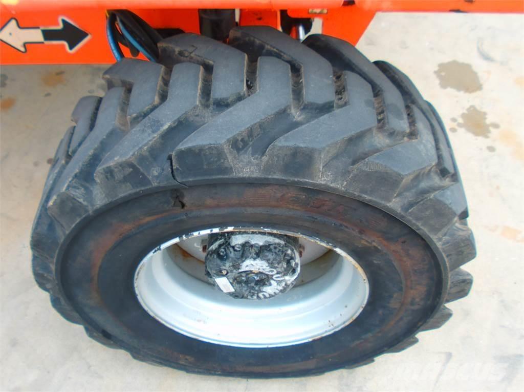 JLG 460SJ Teleskopiniai keltuvai