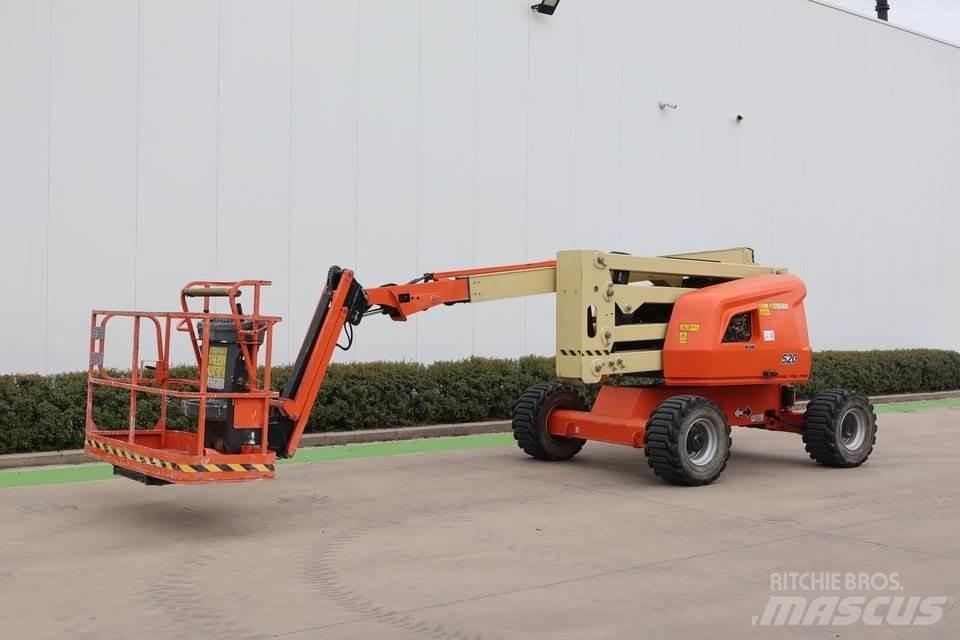 JLG 520AJ Alkūniniai keltuvai