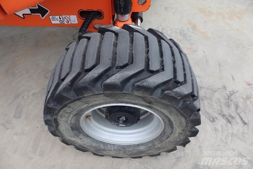 JLG 520AJ Alkūniniai keltuvai