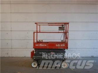SkyJack SJ3219 Žirkliniai keltuvai