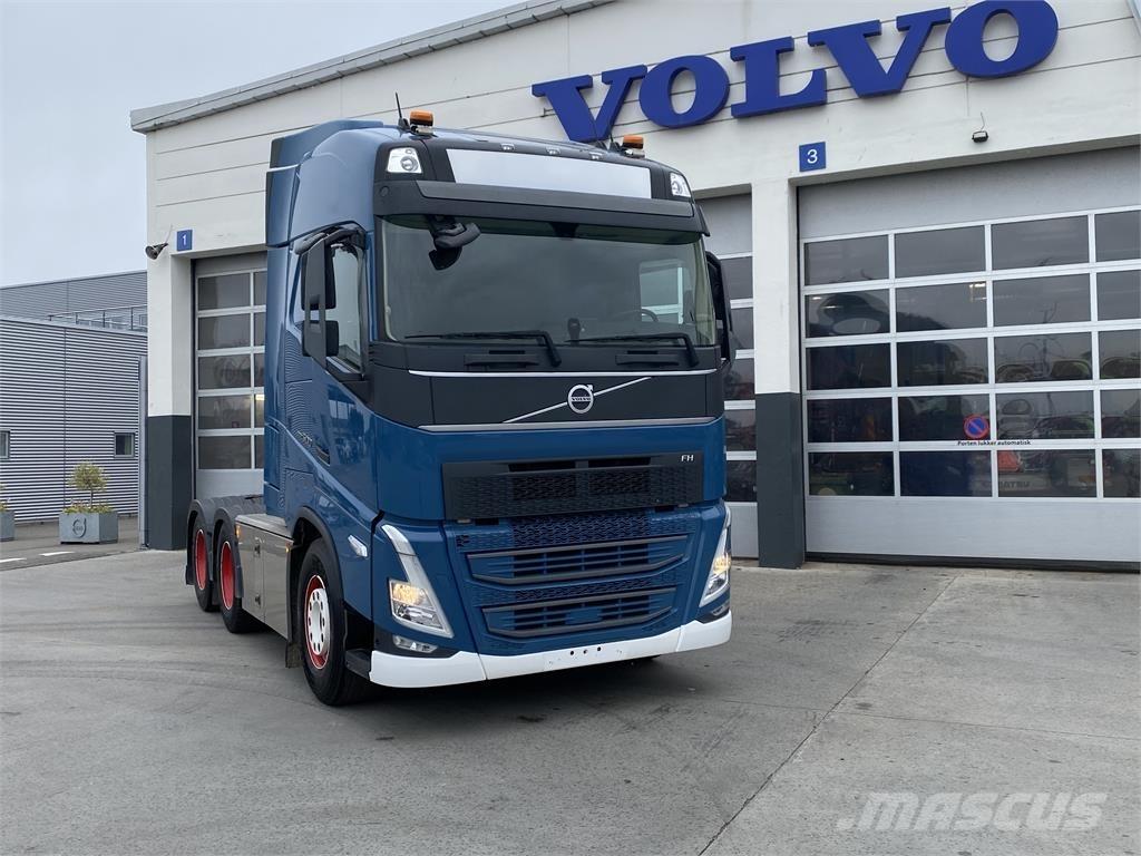 Volvo FH 6x4 Naudoti vilkikai