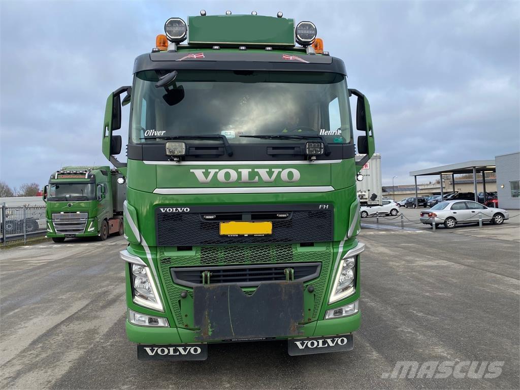 Volvo FH 8x4 Automobiliniai kranai