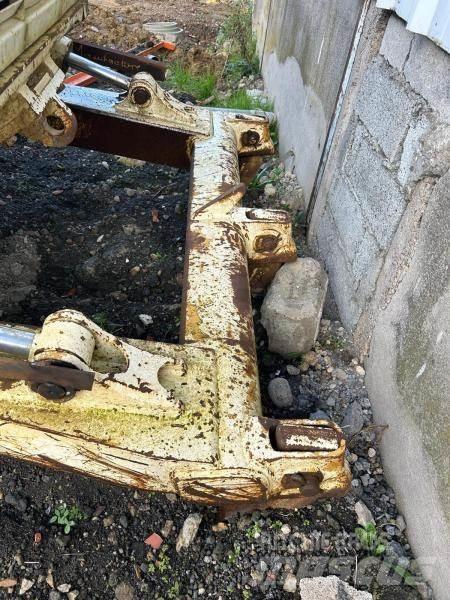 CAT 963D Kiti naudoti statybos komponentai