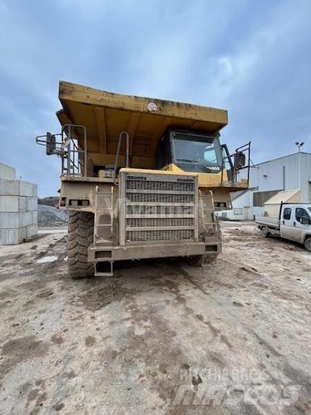 Komatsu HD605-7 Atliekų išvežimo technika