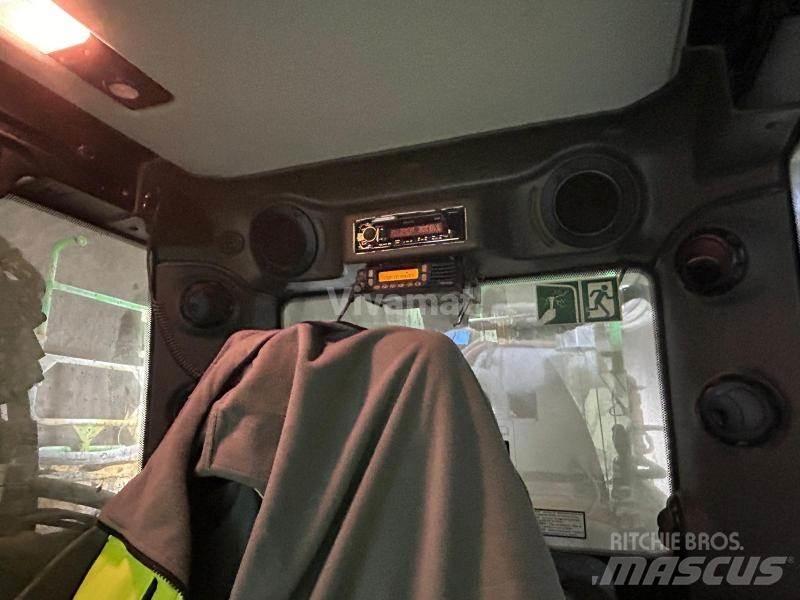 Liebherr R956 Vikšriniai ekskavatoriai