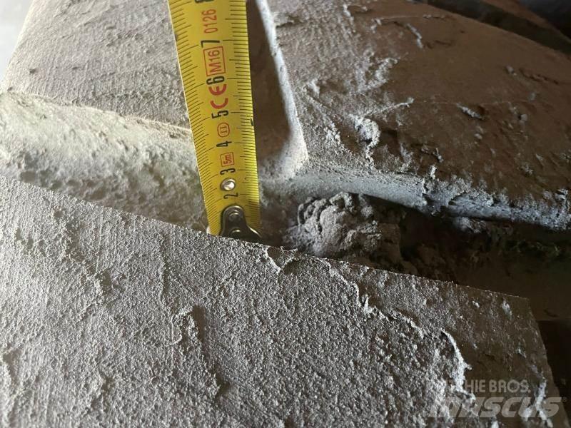  PNEU Kiti naudoti statybos komponentai