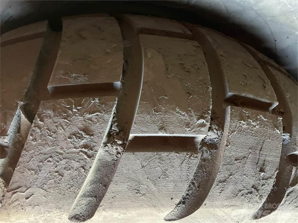  PNEU Kiti naudoti statybos komponentai