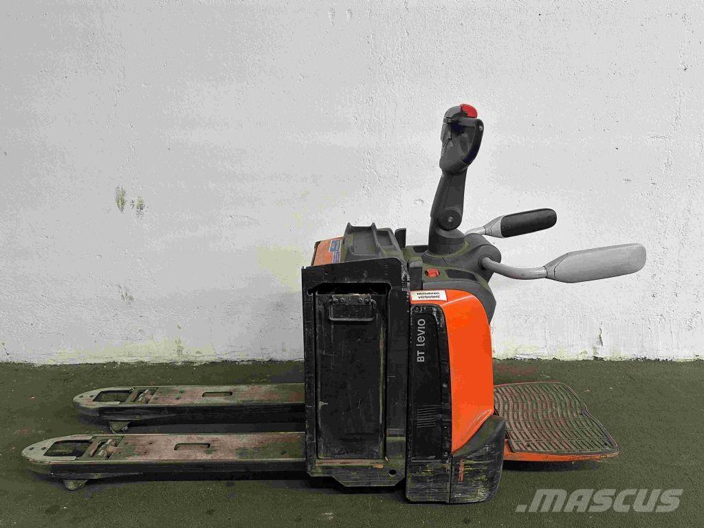 Toyota LPE 200 Mažų aukščių keltuvai