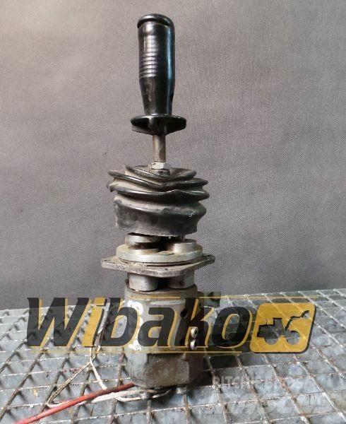 O&K Joystick O&K L45 Hidraulikos įrenginiai